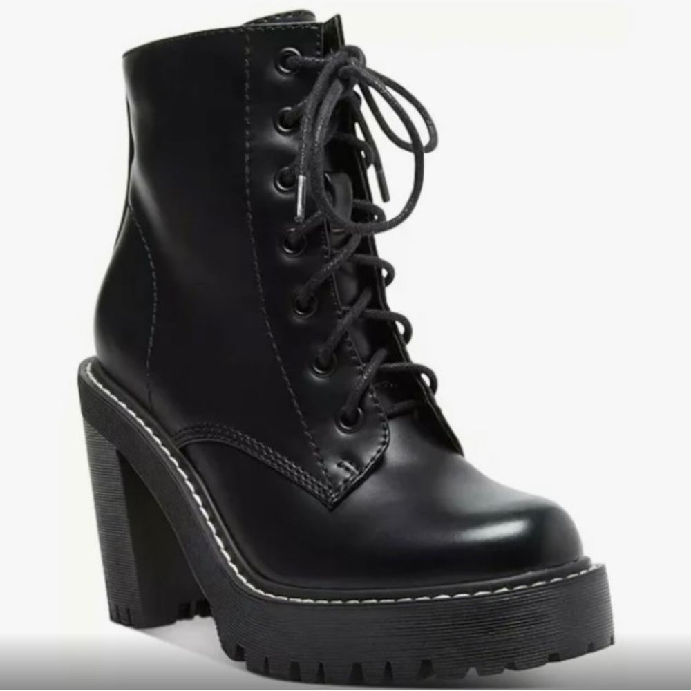 MADDEN GIRL — Women’s Platform Archiee Lug Booties — Size 8.5